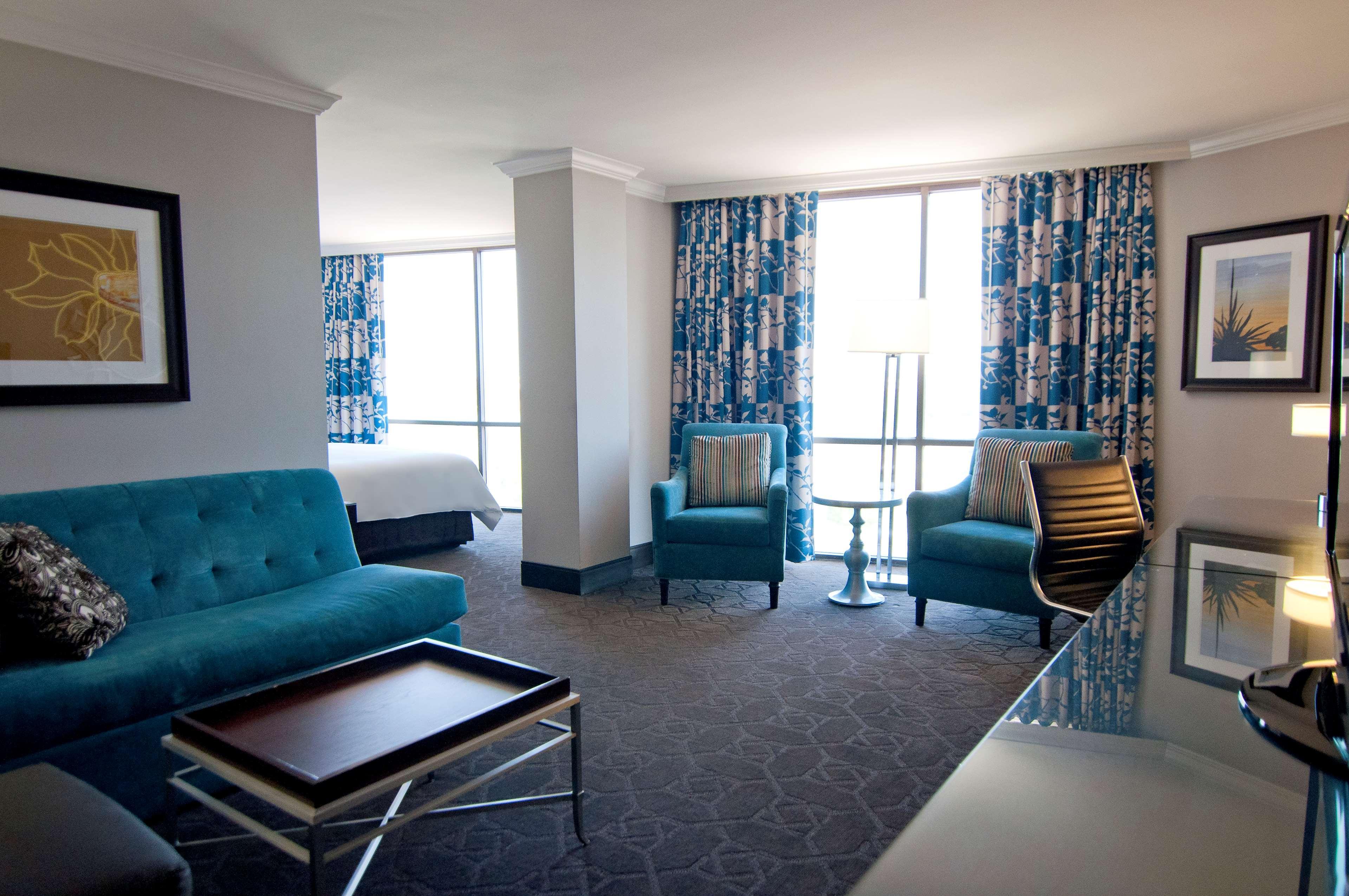 Hilton Arlington Hotel Exterior photo