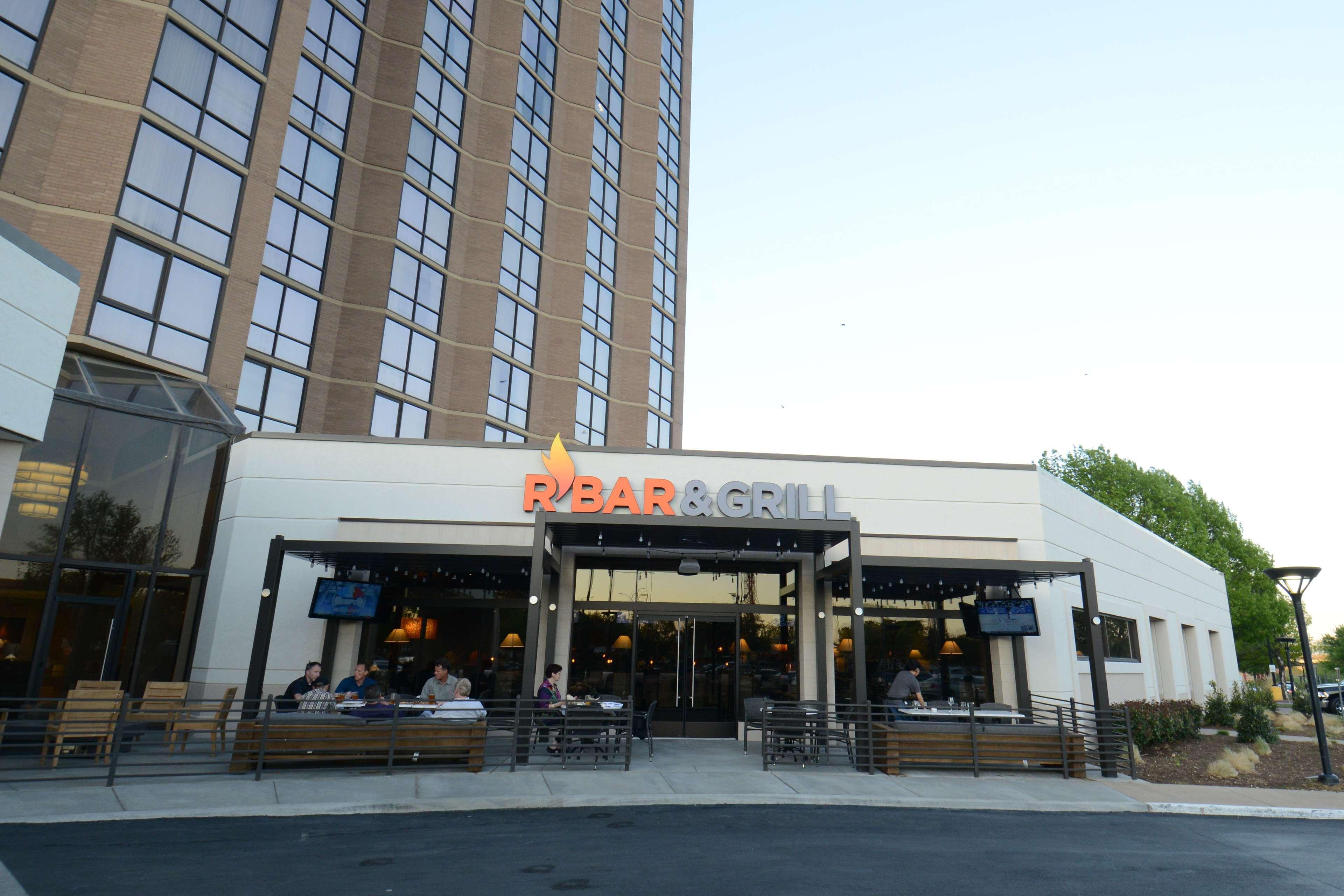 Hilton Arlington Hotel Exterior photo