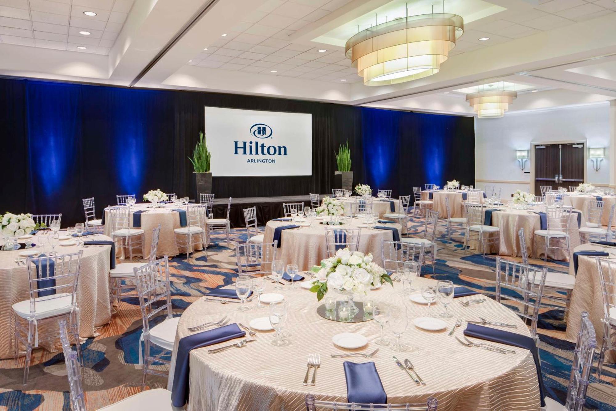 Hilton Arlington Hotel Exterior photo