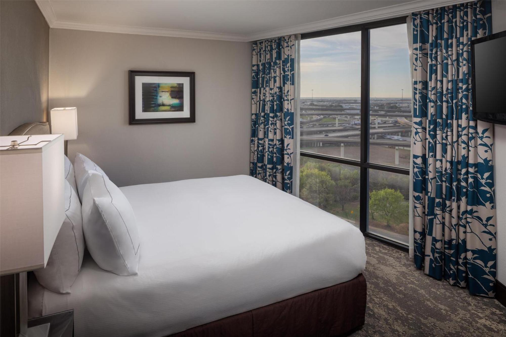 Hilton Arlington Hotel Exterior photo