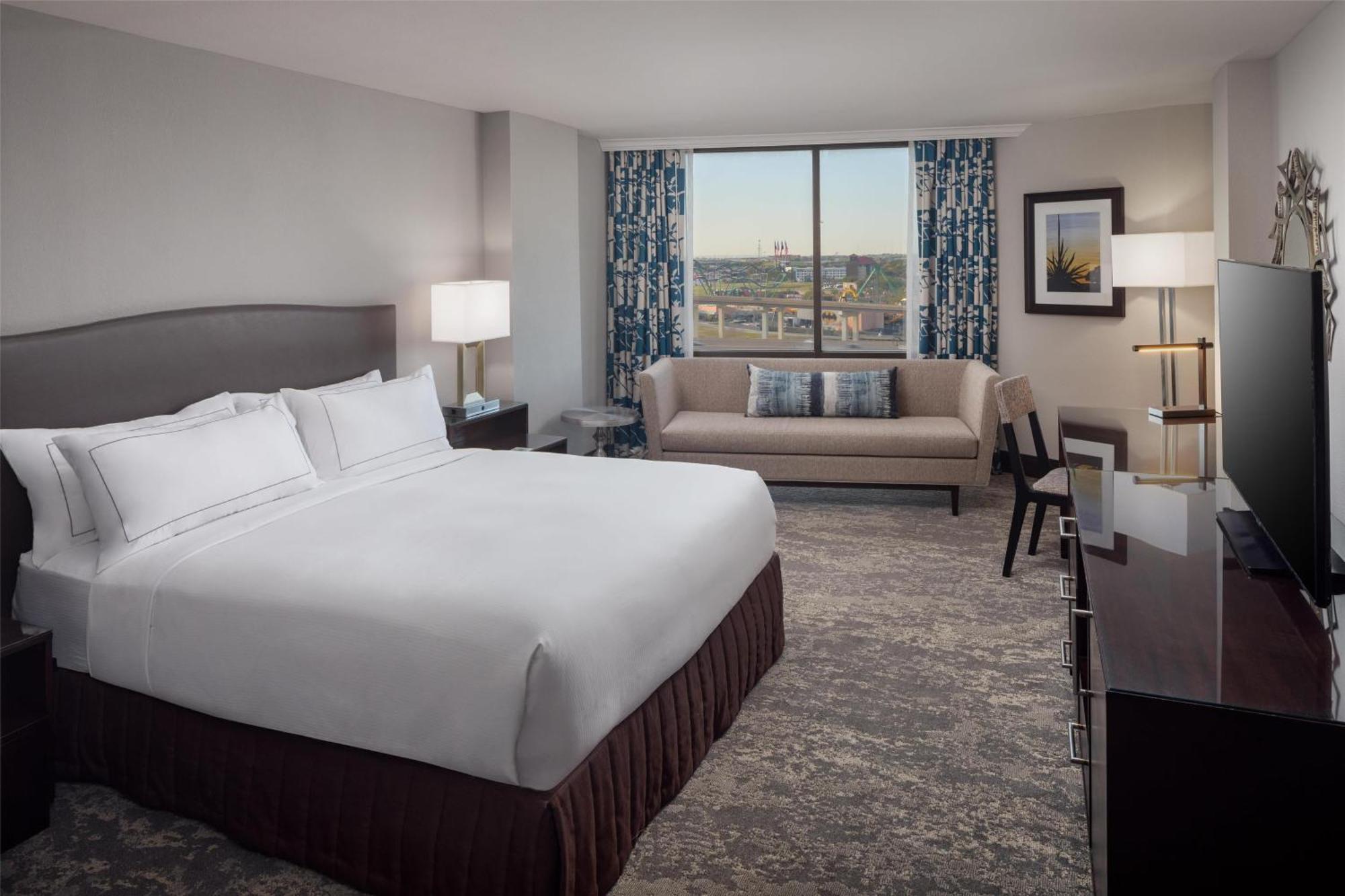 Hilton Arlington Hotel Exterior photo
